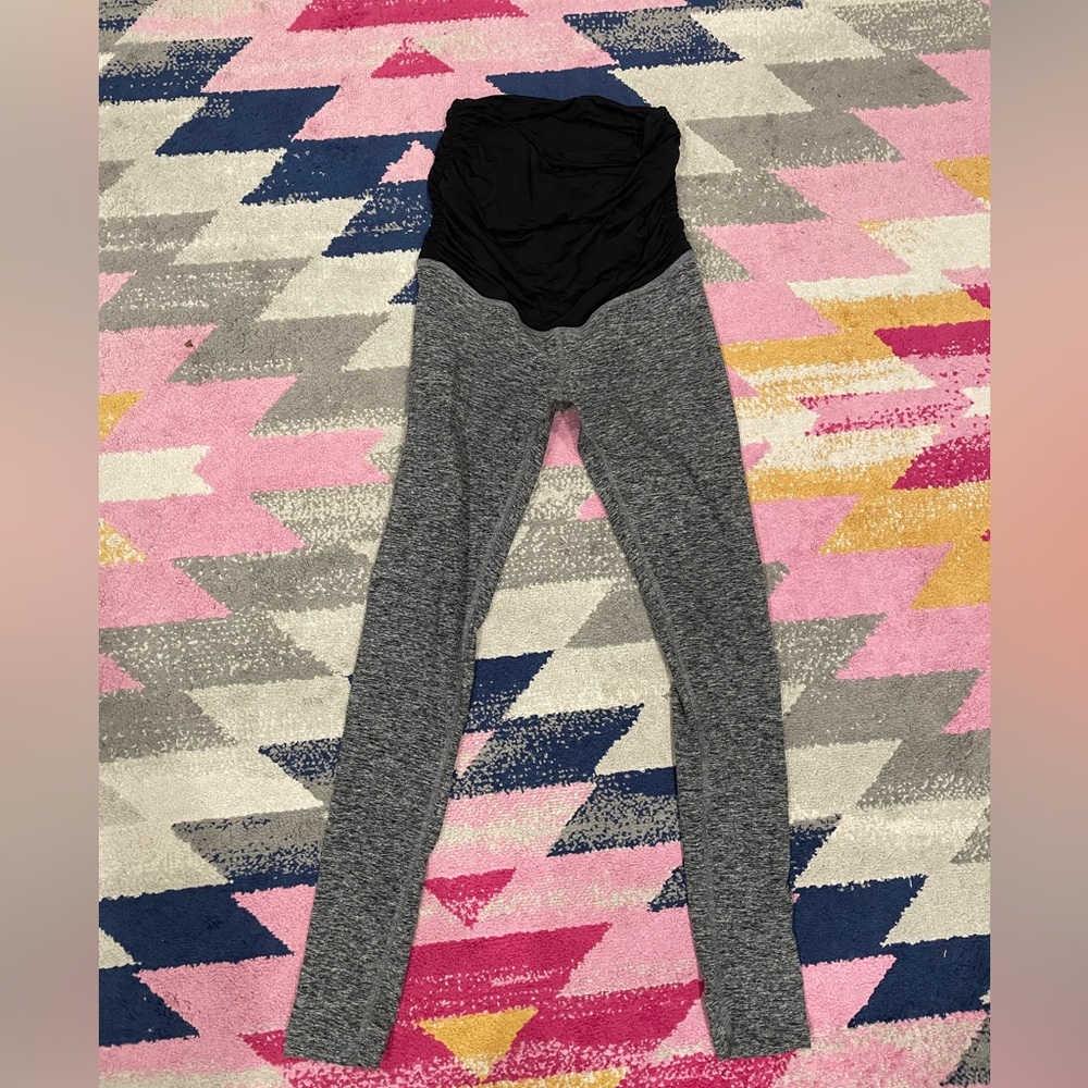 Beyond Yoga Spacedye Gray Maternity Yoga Pants